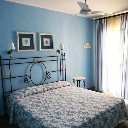 - Sporting Club Otel Cefalù