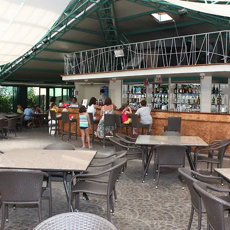 - Sporting Club Otel 3*