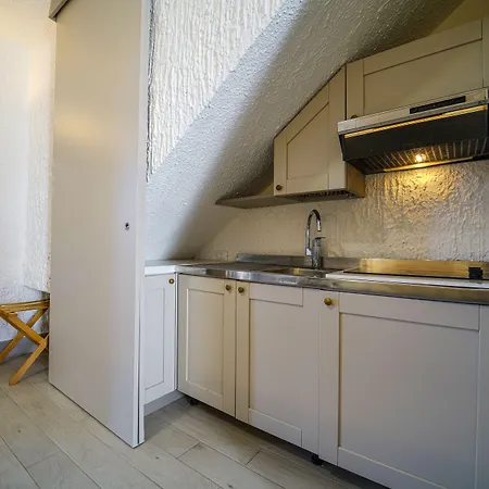 - Sporting Club Otel Cefalù