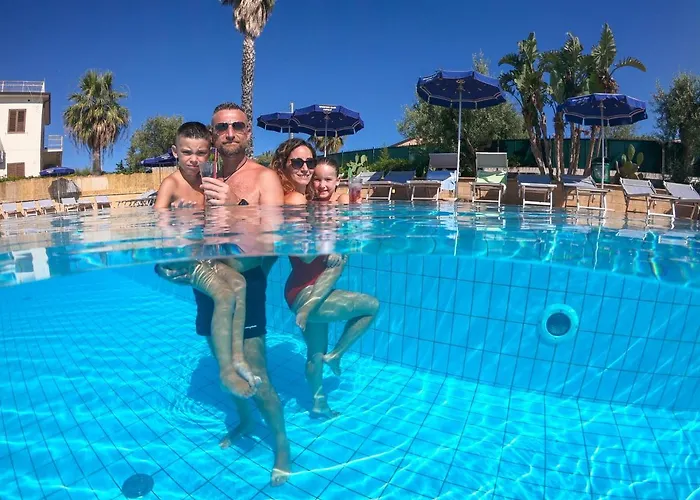 - Sporting Club 3* 切法卢