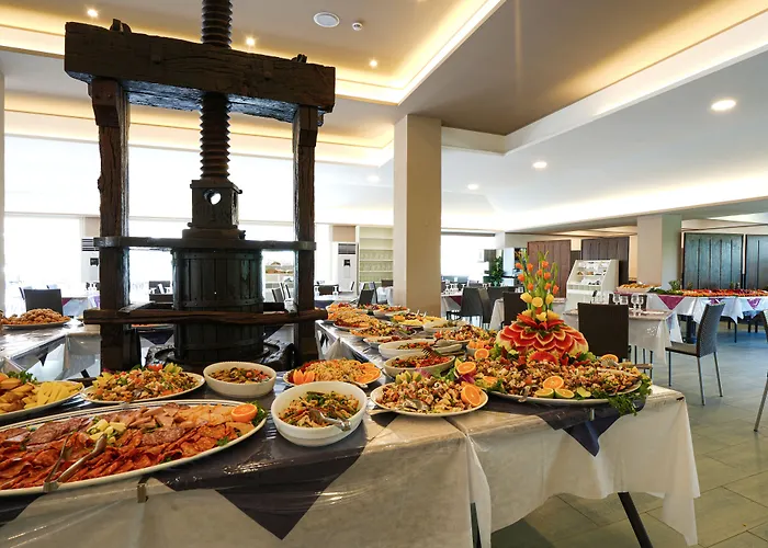 - Sporting Club 酒店 切法卢